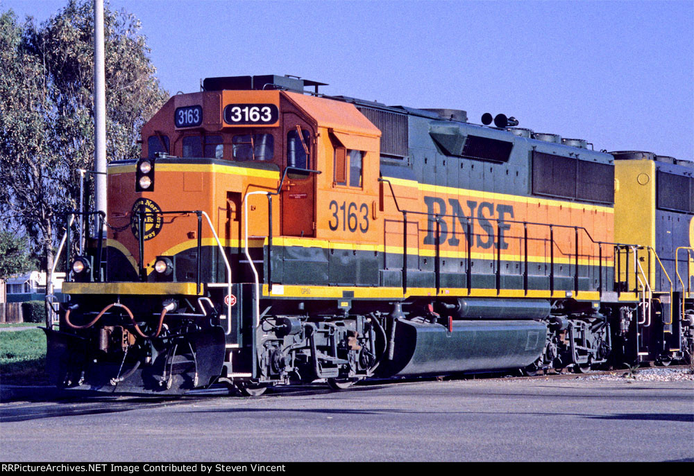 BNSF GP50 #3163 on Escondido local